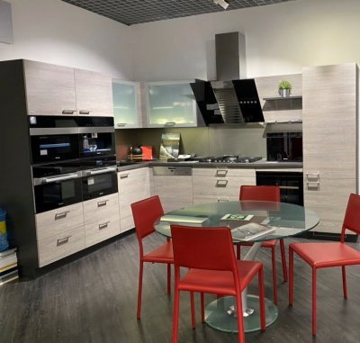 Выгодное предложение , в салоне "Линия Интерьера" в ТК "Интерио" - кухня Alno (Италия) всего за 301 000.