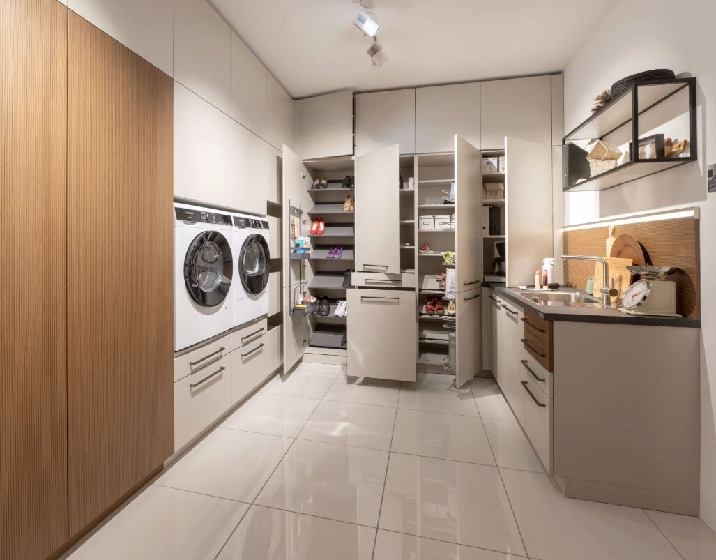  Miele под заказ: +7 (812) 388 19 42, +7 (812) 388 56 57 (без выходных)